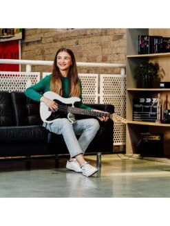 3/4 Size Electric Guitar Ultimate Kit With 10W Amp - 6 Months FREE Lessons - White -NARA Computer Shop UW8G6 SQ5 0000000088 NO COLOR SLd3