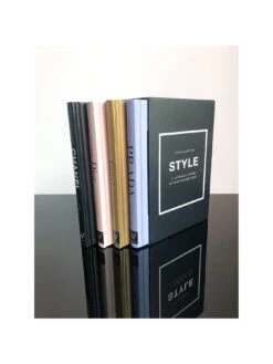 The Little Guides To Style A Historical Review Of Four Fashion Icons -NARA Computer Shop V94HA SQ2 0000000099 N A SLd