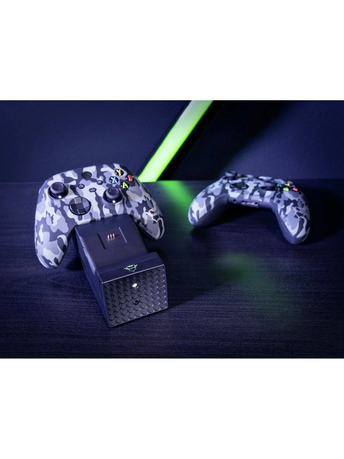 Trust GXT 250 Duo Charge Dock For Xbox Series S / X With 2 Battery Packs 9 Trust GXT 250 Duo Charge Dock For Xbox Series S / X With 2 Battery Packs - Image 7