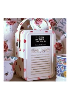 VQ Retro Mini Portable DAB Radio With Bluetooth - Pink Hearts -NARA Computer Shop VJ1XB SQ2 0000000067 CREAM SLb