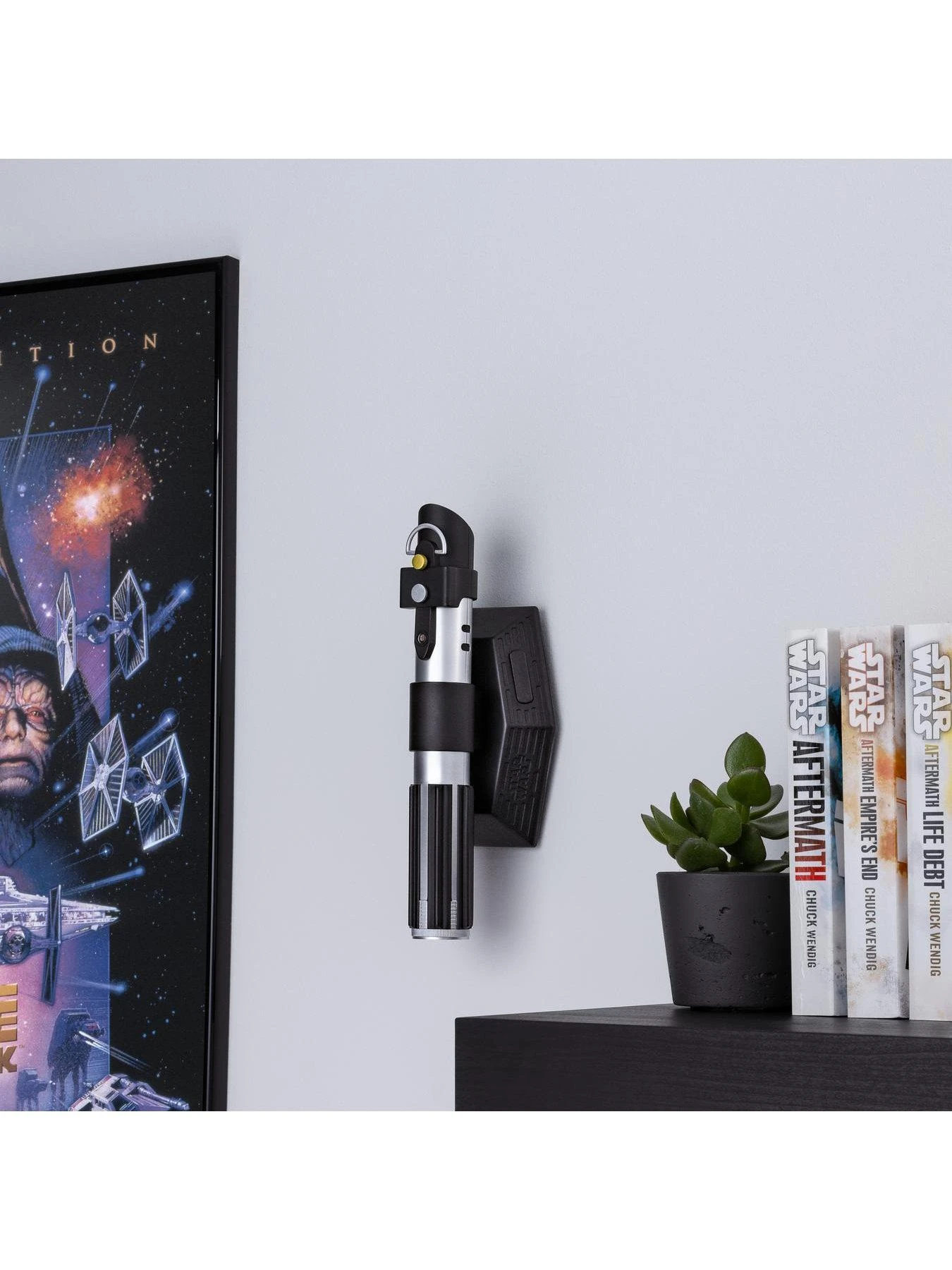 Star Wars Lightsaber Uplighter Room Light 6 Star Wars Lightsaber Uplighter Room Light - Image 4
