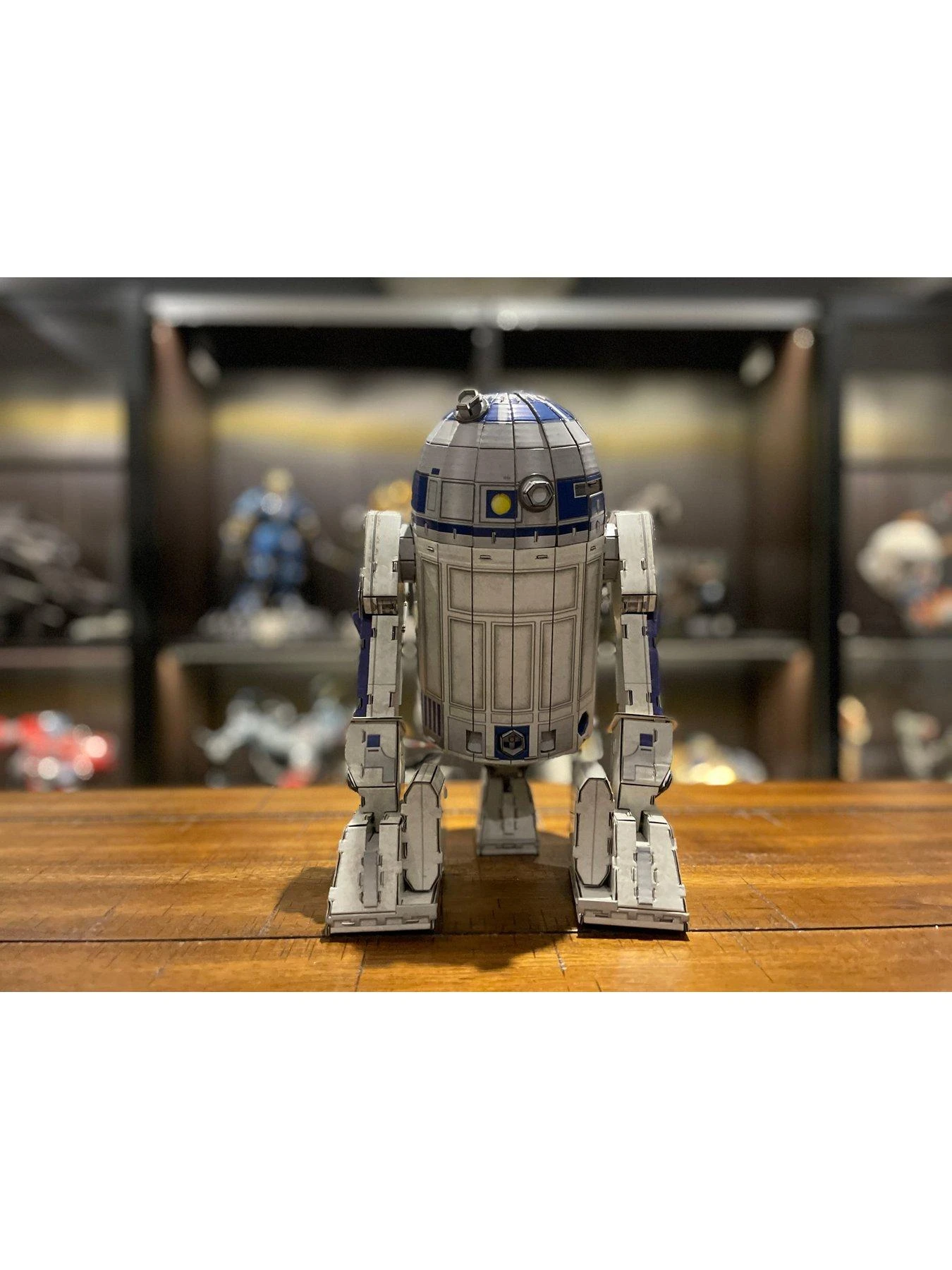 University Games Star Wars R2-D2 3D Puzzle 7 University Games Star Wars R2-D2 3D Puzzle - Image 5