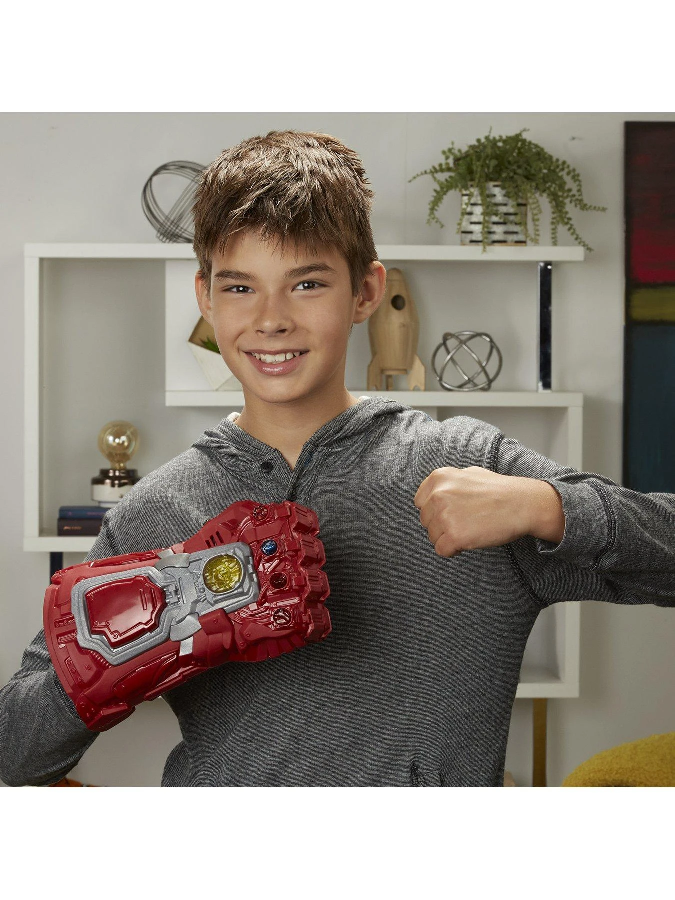 Marvel Avengers Red Electronic Gauntlet 7 Marvel Avengers Red Electronic Gauntlet - Image 5